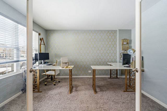 434 S Stonebrook Drive, Romeoville, IL 60446