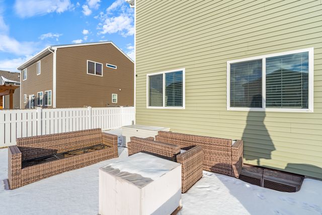 434 S Stonebrook Drive, Romeoville, IL 60446