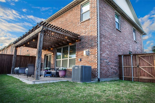 2556 Jackson Drive, Lewisville, TX 75067