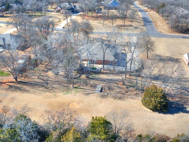 10650 Hunters Pointe, Edmond, OK 73034