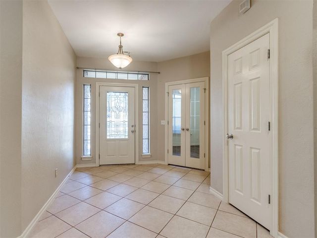 10650 Hunters Pointe, Edmond, OK 73034