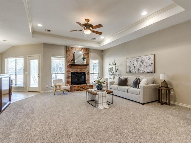 10650 Hunters Pointe, Edmond, OK 73034