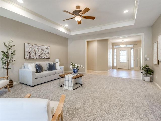 10650 Hunters Pointe, Edmond, OK 73034