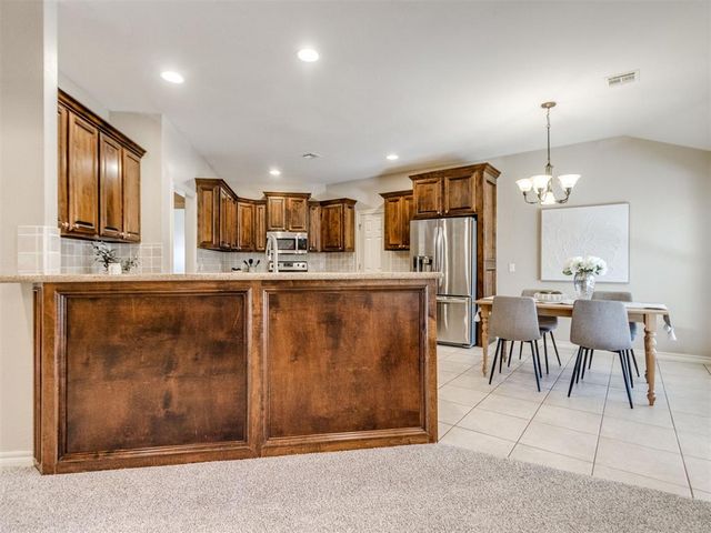 10650 Hunters Pointe, Edmond, OK 73034