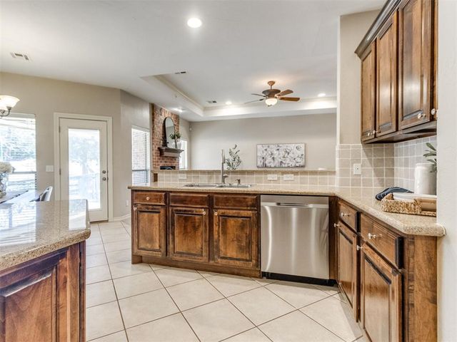 10650 Hunters Pointe, Edmond, OK 73034