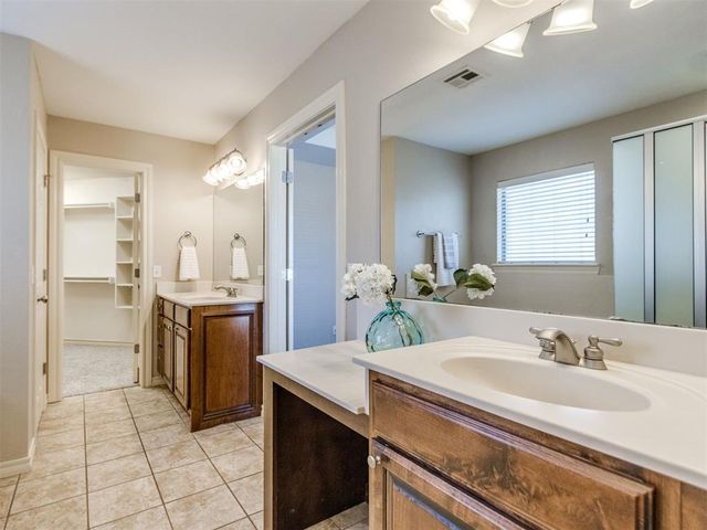 10650 Hunters Pointe, Edmond, OK 73034
