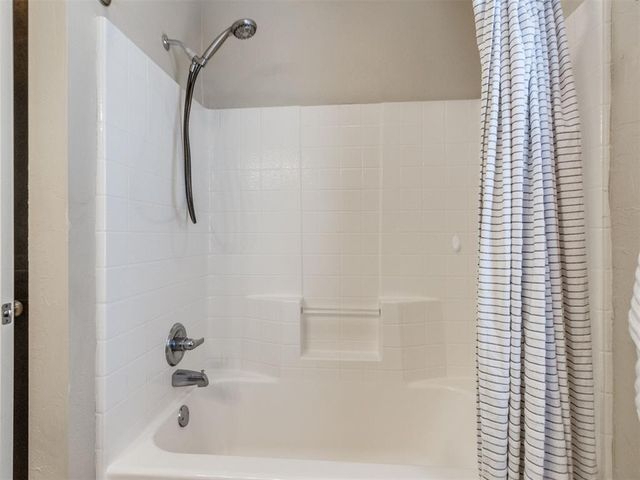 10650 Hunters Pointe, Edmond, OK 73034