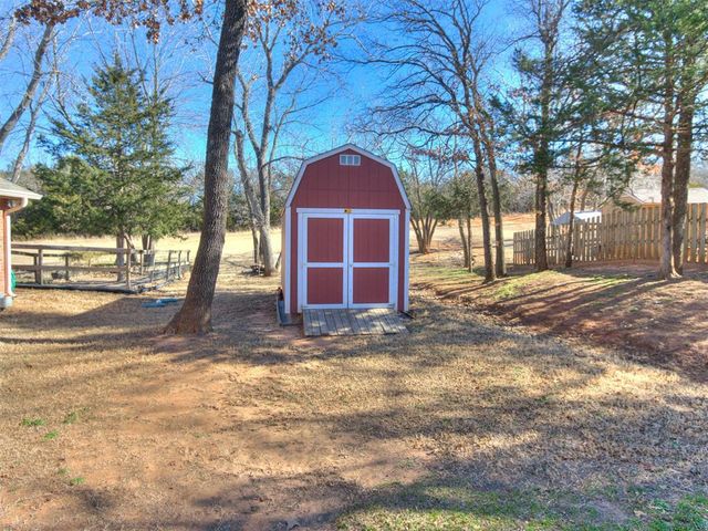 10650 Hunters Pointe, Edmond, OK 73034