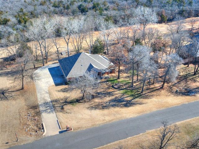 10650 Hunters Pointe, Edmond, OK 73034