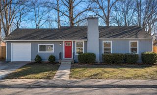 9715 Holmes Road, Kansas City, MO 64131