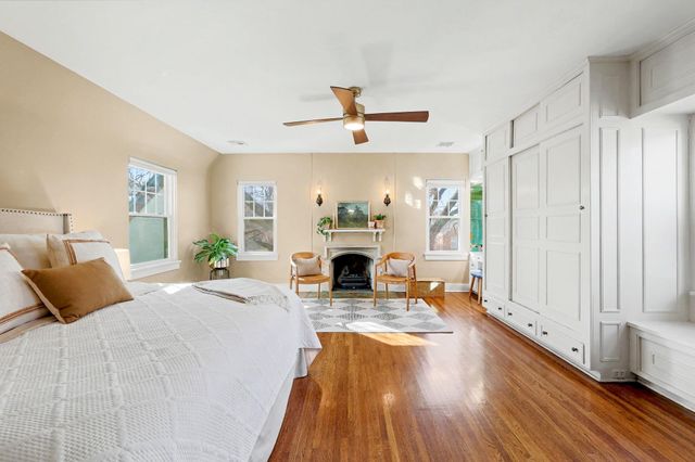 102 N Terrace Dr, Wichita, KS 67208