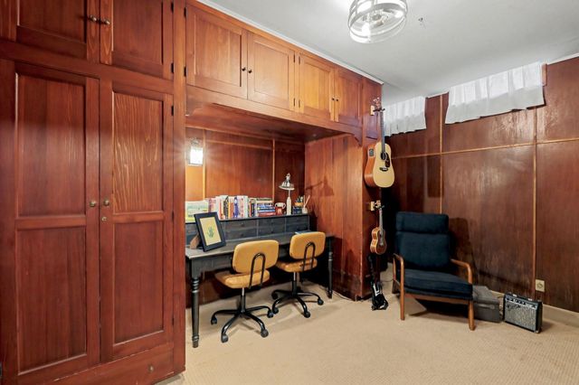 102 N Terrace Dr, Wichita, KS 67208