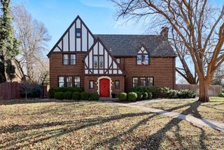 102 N Terrace Dr, Wichita, KS 67208