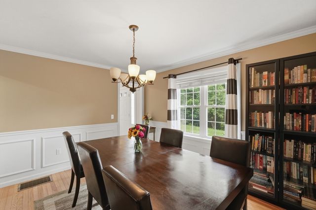 8 Chessman Rd, Mansfield, MA 02048