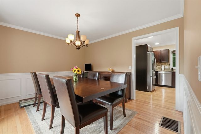 8 Chessman Rd, Mansfield, MA 02048