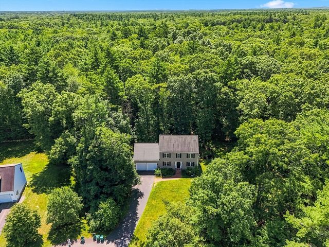 8 Chessman Rd, Mansfield, MA 02048