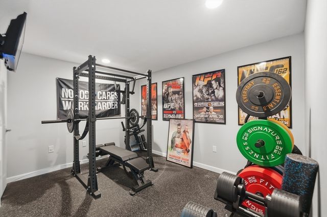 8 Chessman Rd, Mansfield, MA 02048