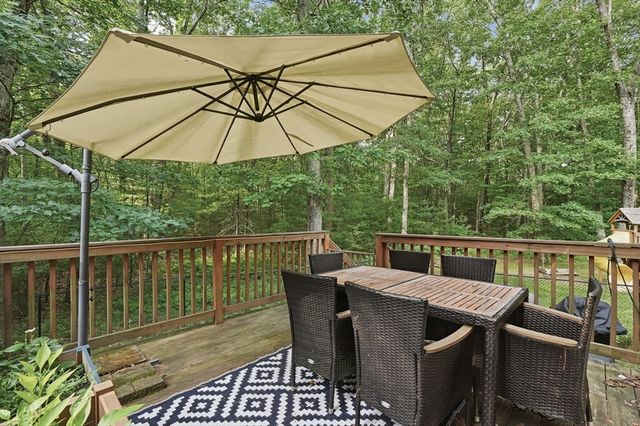 8 Chessman Rd, Mansfield, MA 02048