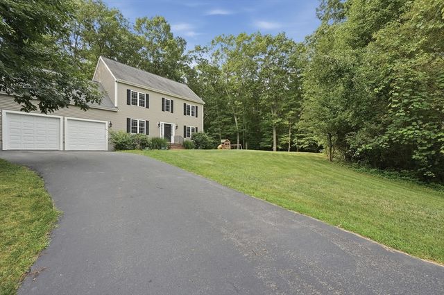 8 Chessman Rd, Mansfield, MA 02048