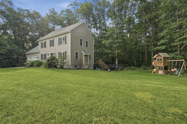 8 Chessman Rd, Mansfield, MA 02048