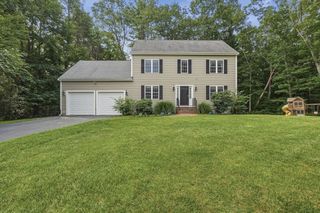8 Chessman Rd, Mansfield, MA 02048
