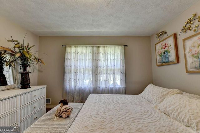 428 N Bethany Road, Mcdonough, GA 30252