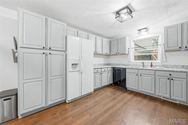921 W 5th Street, Washington, MO 63090