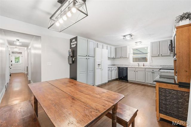921 W 5th Street, Washington, MO 63090
