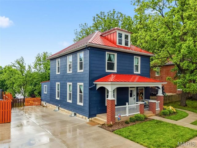 921 W 5th Street, Washington, MO 63090