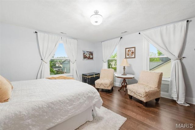 921 W 5th Street, Washington, MO 63090