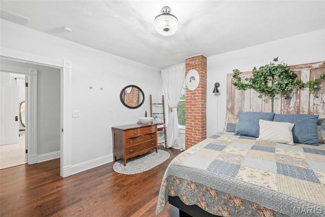 921 W 5th Street, Washington, MO 63090