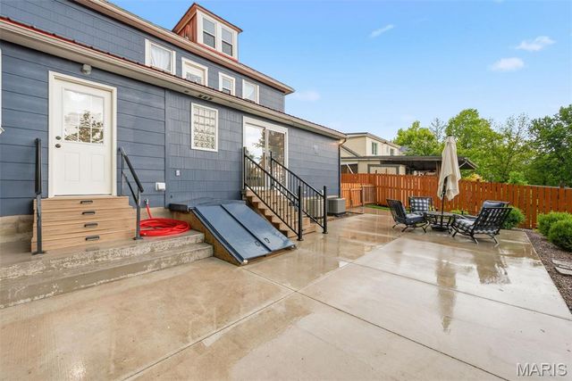 921 W 5th Street, Washington, MO 63090