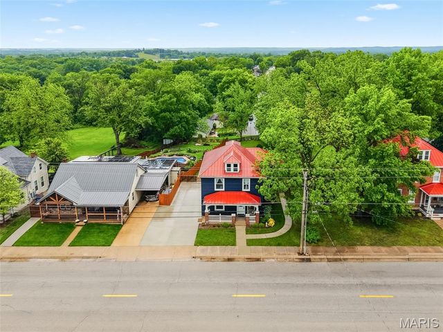 921 W 5th Street, Washington, MO 63090