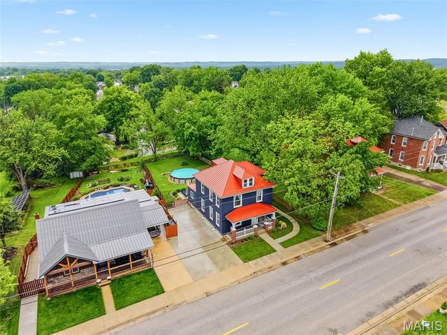 921 W 5th Street, Washington, MO 63090
