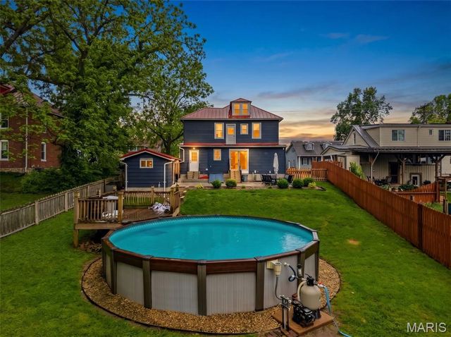 921 W 5th Street, Washington, MO 63090