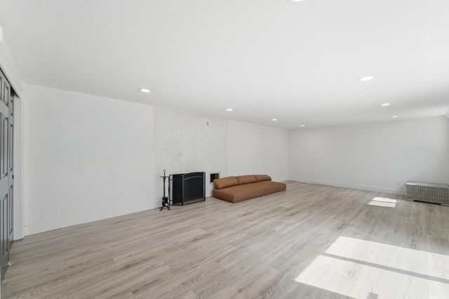 2141 Scenic Dr, Modesto, CA 95355