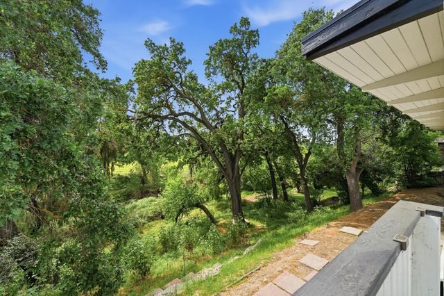 2141 Scenic Dr, Modesto, CA 95355