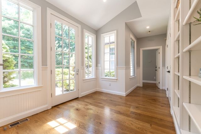 130 Summer St, Weston, MA 02493