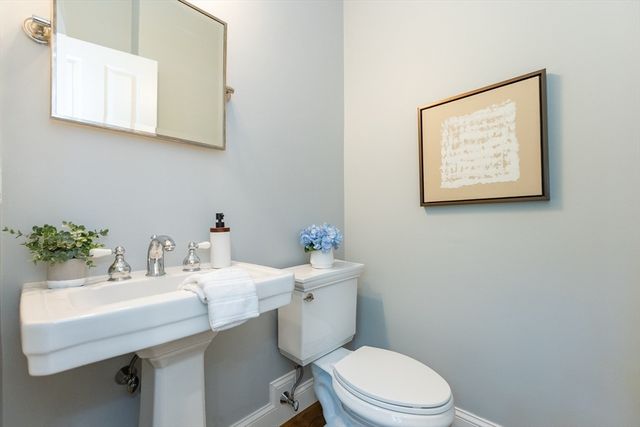 130 Summer St, Weston, MA 02493