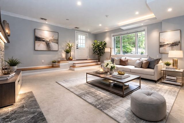 130 Summer St, Weston, MA 02493