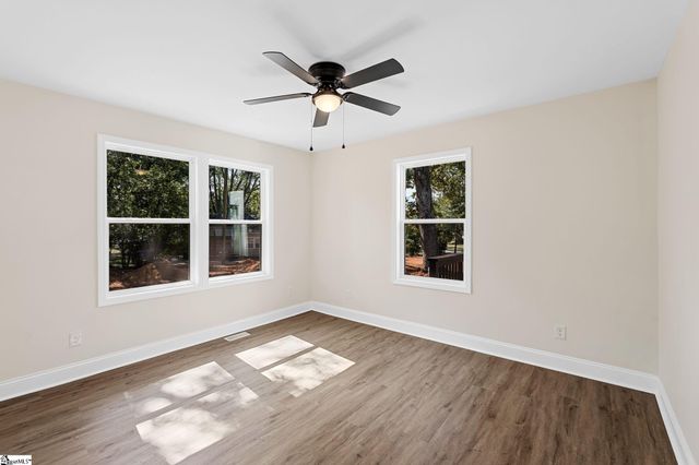 11 Willow Springs Drive, Greenville, SC 29607