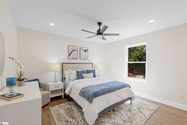 11 Willow Springs Drive, Greenville, SC 29607