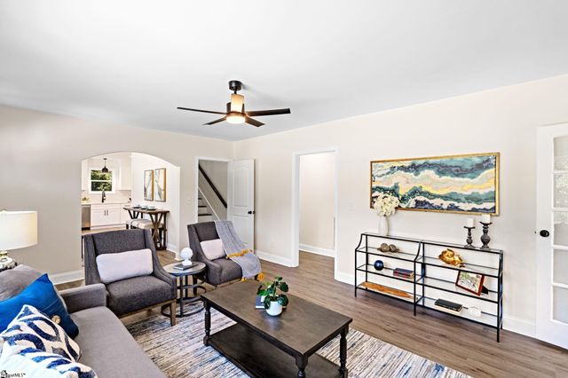 11 Willow Springs Drive, Greenville, SC 29607