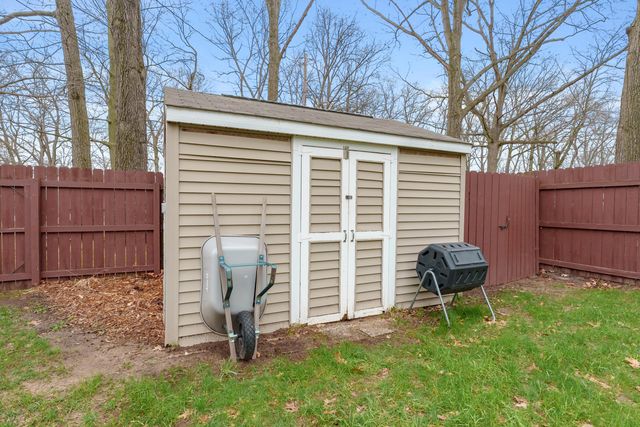 9403 Organdy Street, Portage City, MI 49002