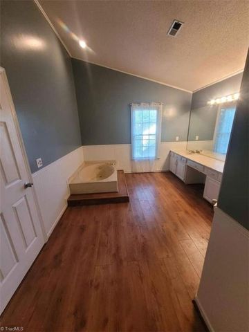 14 Country Woods Court, Greensboro, NC 27410