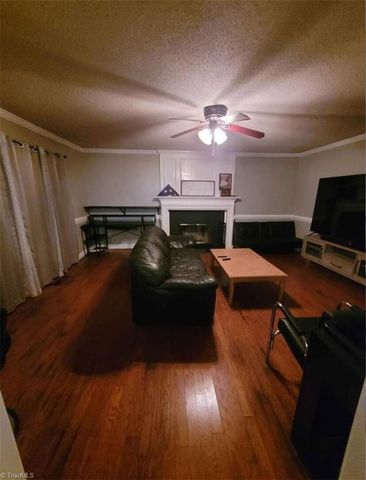14 Country Woods Court, Greensboro, NC 27410
