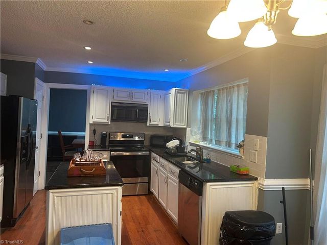 14 Country Woods Court, Greensboro, NC 27410