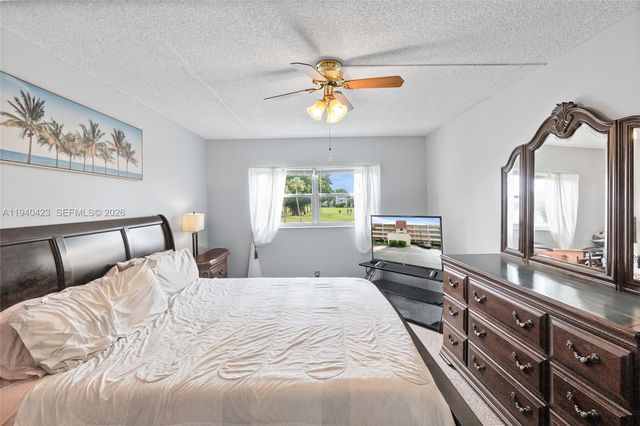 1020 Country Club Drive 206, Margate, FL 33063