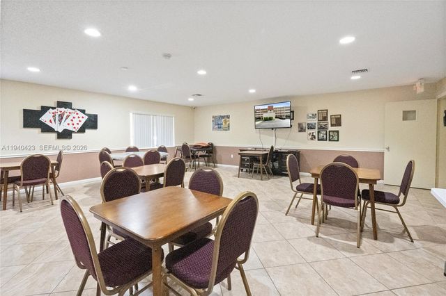 1020 Country Club Drive 206, Margate, FL 33063