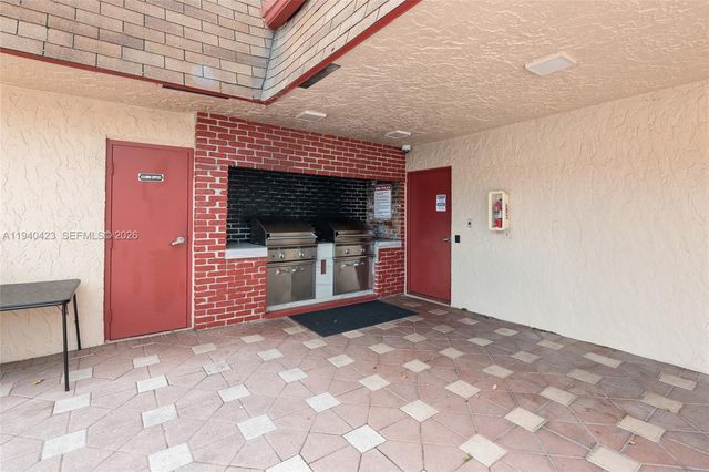 1020 Country Club Drive 206, Margate, FL 33063